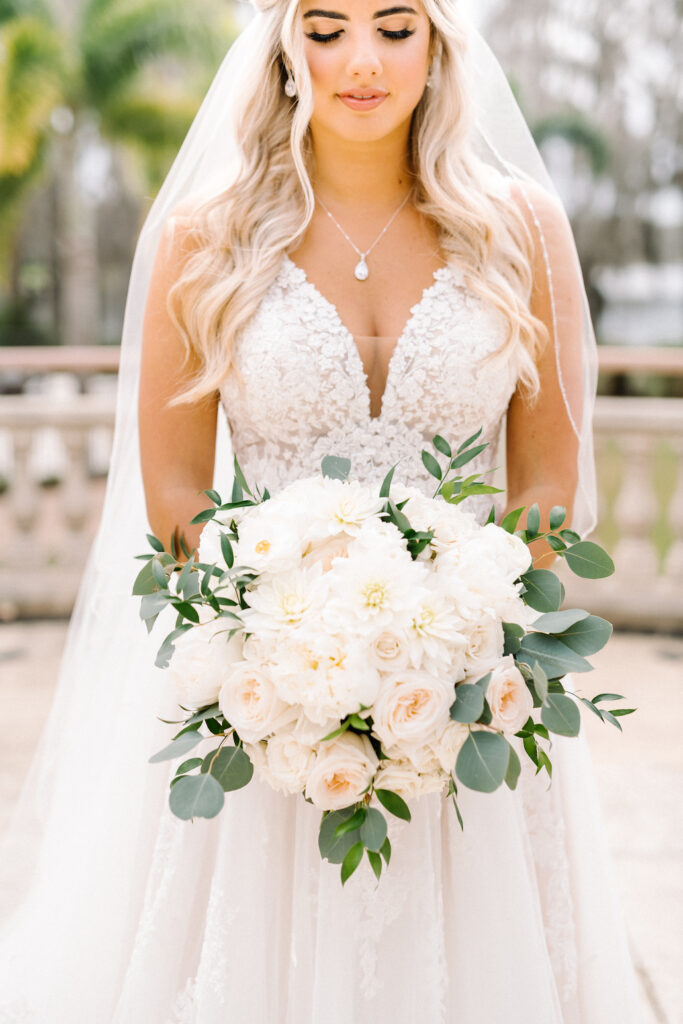 blush white wedding bouquet